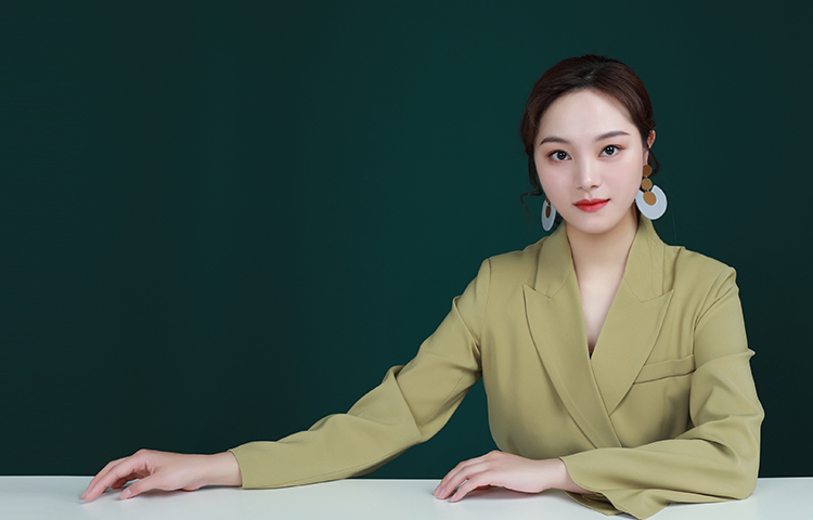 浙江传媒学院艺考老师-谢竺藤